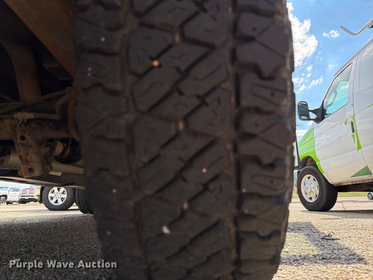 image for item ED5957 2012 Ford E150 van