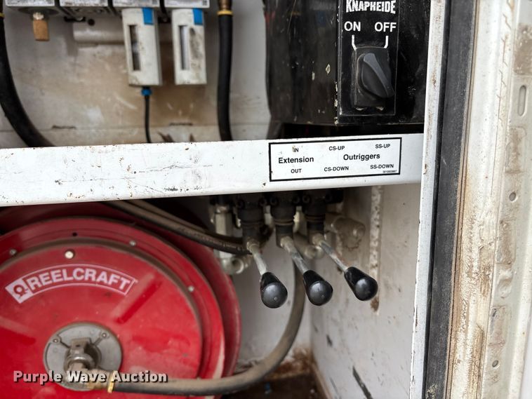 image for item EE4049 2018 RAM 5500 utility / service truck