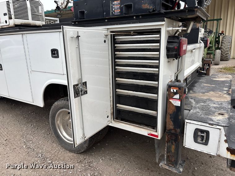 image for item EE4049 2018 RAM 5500 utility / service truck