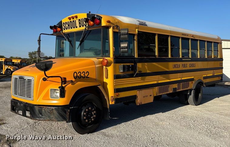 image for item EE4074 2003 Freightliner FS65 school bus