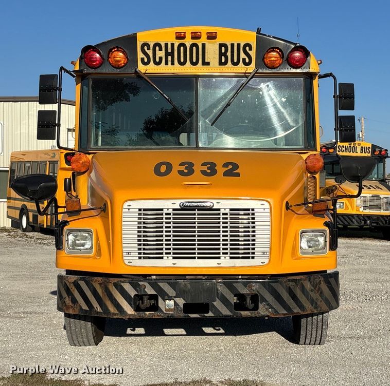 image for item EE4074 2003 Freightliner FS65 school bus