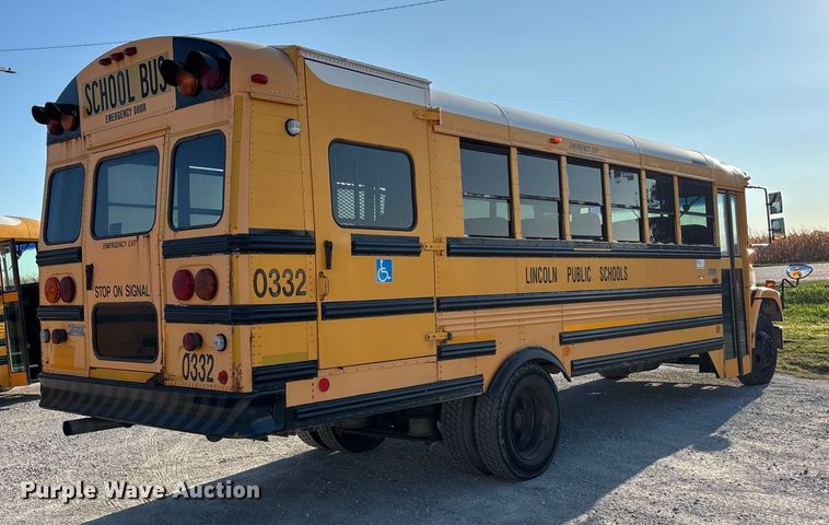 image for item EE4074 2003 Freightliner FS65 school bus