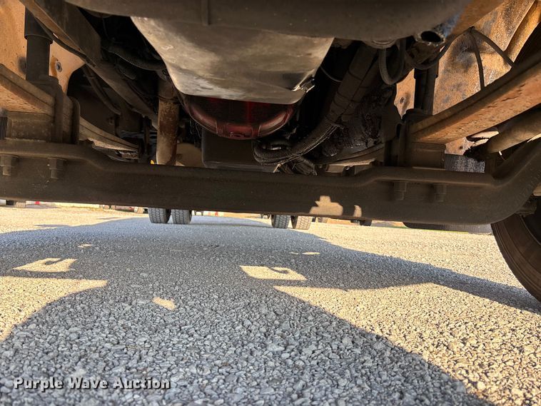 image for item EE4074 2003 Freightliner FS65 school bus