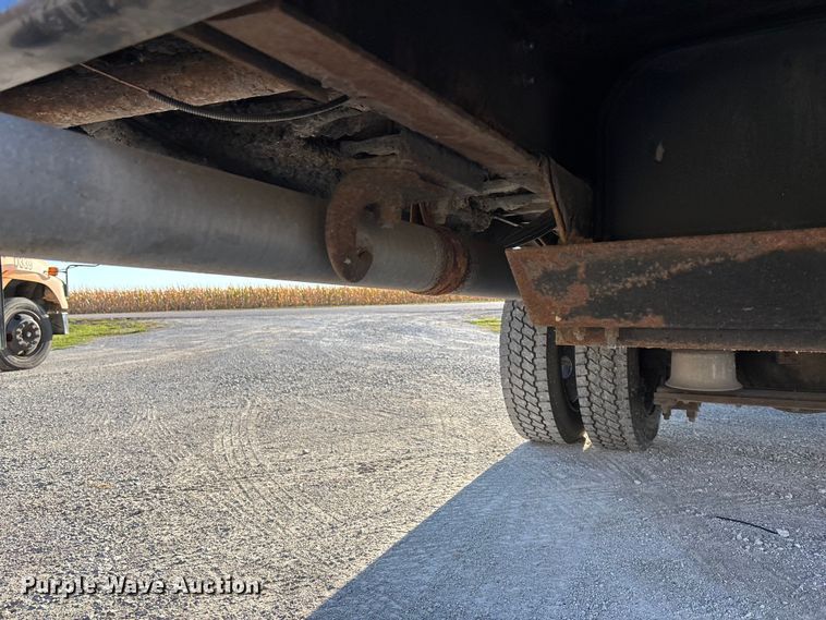 image for item EE4074 2003 Freightliner FS65 school bus