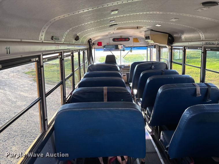 image for item EE4074 2003 Freightliner FS65 school bus