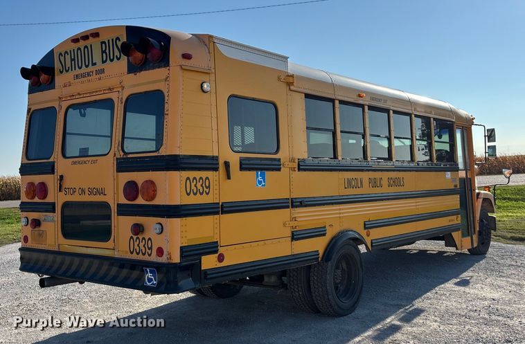 image for item EE4075 2003 Freightliner FS65 school bus