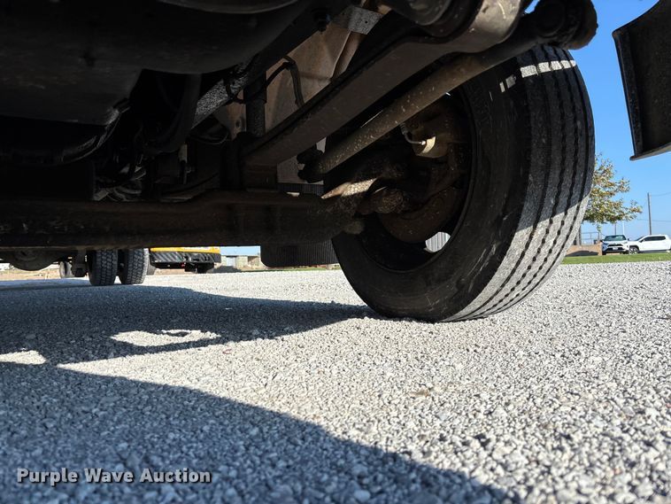 image for item EE4075 2003 Freightliner FS65 school bus