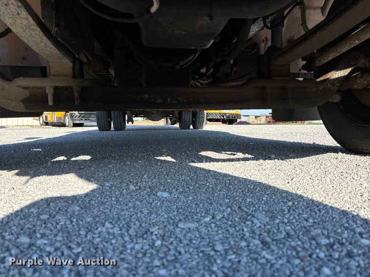 image for item EE4075 2003 Freightliner FS65 school bus