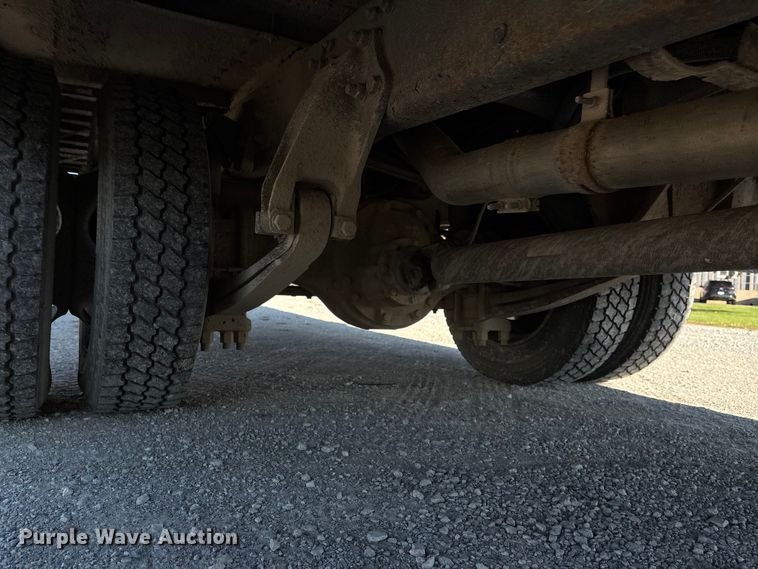 image for item EE4075 2003 Freightliner FS65 school bus