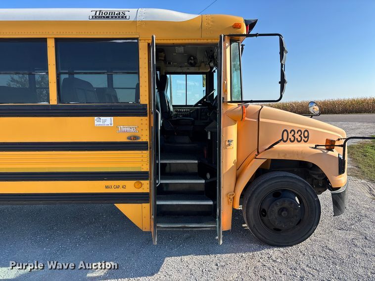 image for item EE4075 2003 Freightliner FS65 school bus