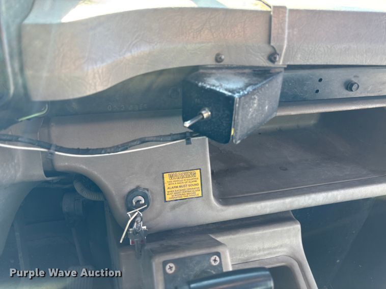 image for item EE4075 2003 Freightliner FS65 school bus