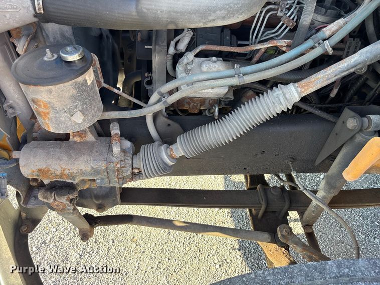 image for item EE4075 2003 Freightliner FS65 school bus