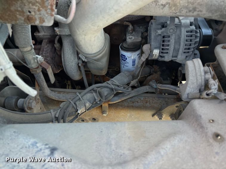 image for item EE4075 2003 Freightliner FS65 school bus