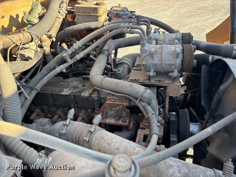 image for item EE4075 2003 Freightliner FS65 school bus