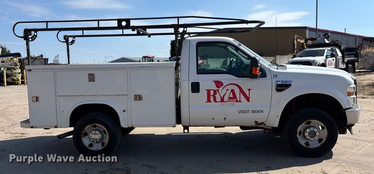 image for item EE4080 2009 Ford F350 utility bed pickup truck