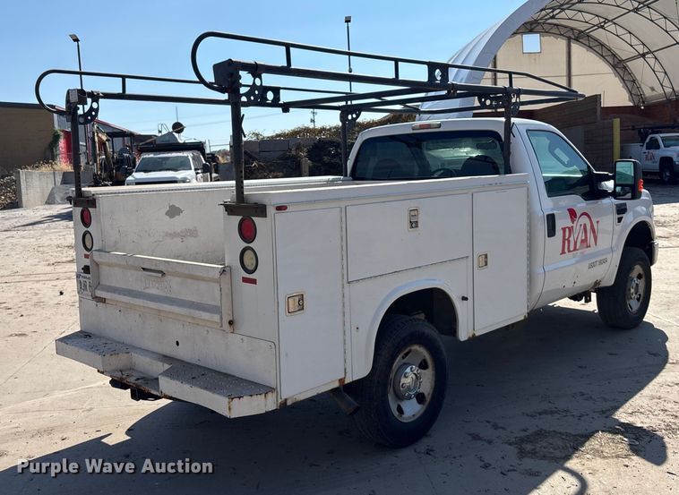 image for item EE4080 2009 Ford F350 utility bed pickup truck