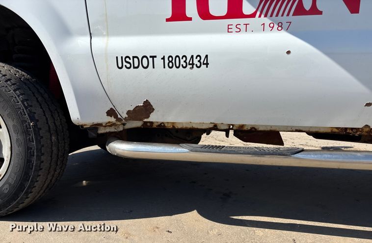 image for item EE4080 2009 Ford F350 utility bed pickup truck