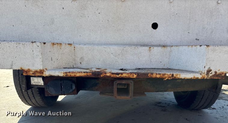 image for item EE4080 2009 Ford F350 utility bed pickup truck