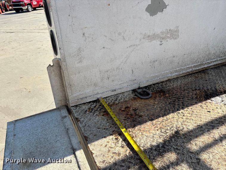 image for item EE4080 2009 Ford F350 utility bed pickup truck