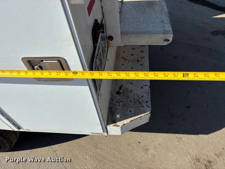 image for item EE4080 2009 Ford F350 utility bed pickup truck