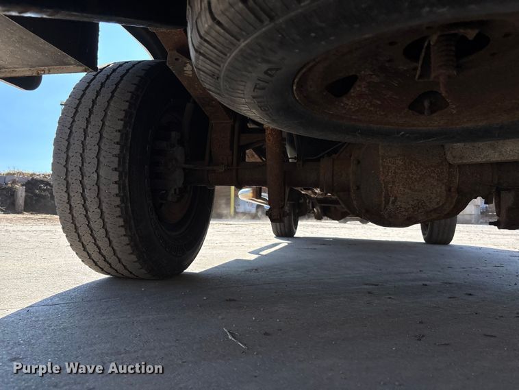 image for item EE4080 2009 Ford F350 utility bed pickup truck