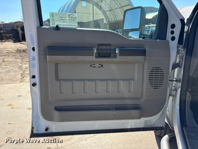 image for item EE4080 2009 Ford F350 utility bed pickup truck