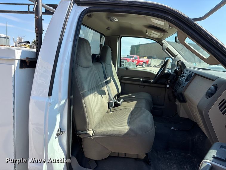 image for item EE4080 2009 Ford F350 utility bed pickup truck