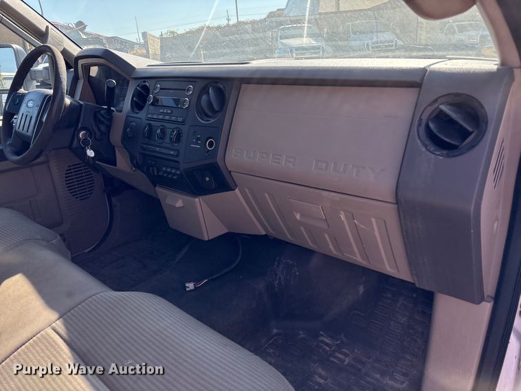 image for item EE4080 2009 Ford F350 utility bed pickup truck