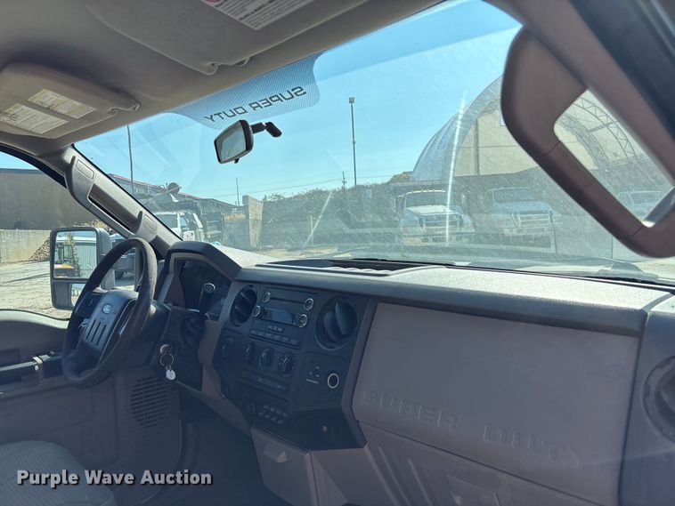 image for item EE4080 2009 Ford F350 utility bed pickup truck