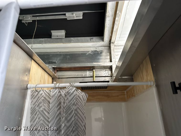 image for item EF2079 2013 Holland 40' CUPCOW bunk trailer