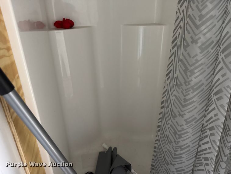 image for item EF2079 2013 Holland 40' CUPCOW bunk trailer