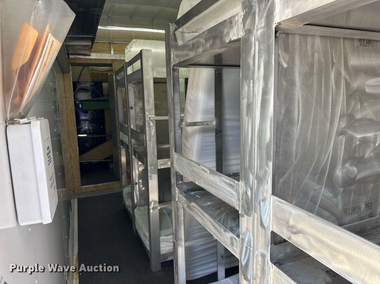 image for item EF2079 2013 Holland 40' CUPCOW bunk trailer