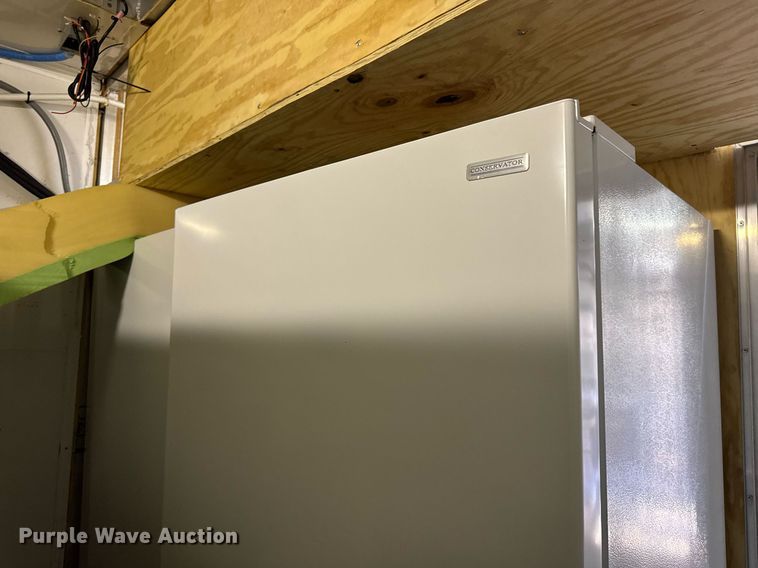 image for item EF2079 2013 Holland 40' CUPCOW bunk trailer