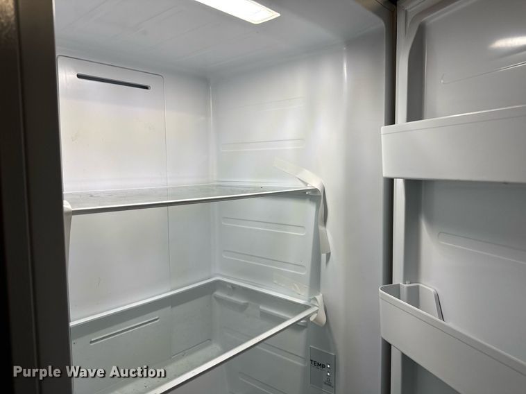 image for item EF2079 2013 Holland 40' CUPCOW bunk trailer