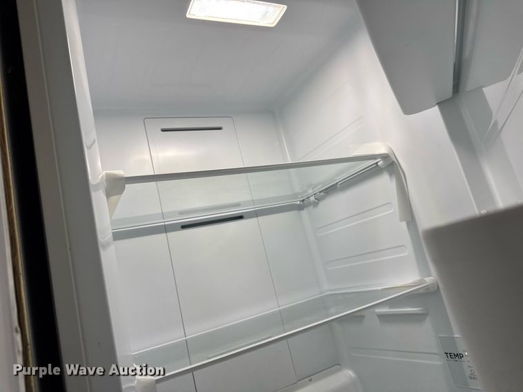 image for item EF2079 2013 Holland 40' CUPCOW bunk trailer