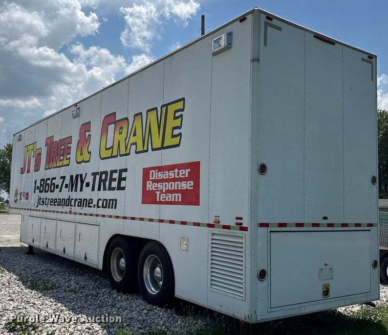 image for item EF2079 2013 Holland 40' CUPCOW bunk trailer