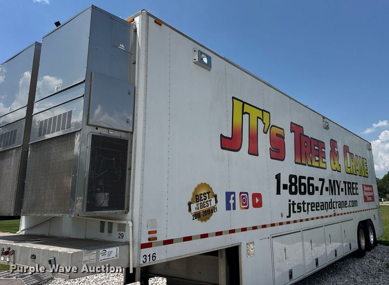 image for item EF2079 2013 Holland 40' CUPCOW bunk trailer