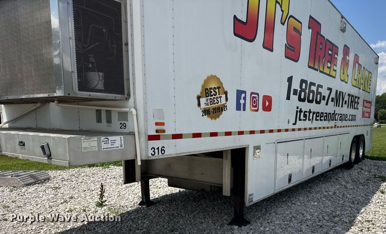 image for item EF2079 2013 Holland 40' CUPCOW bunk trailer