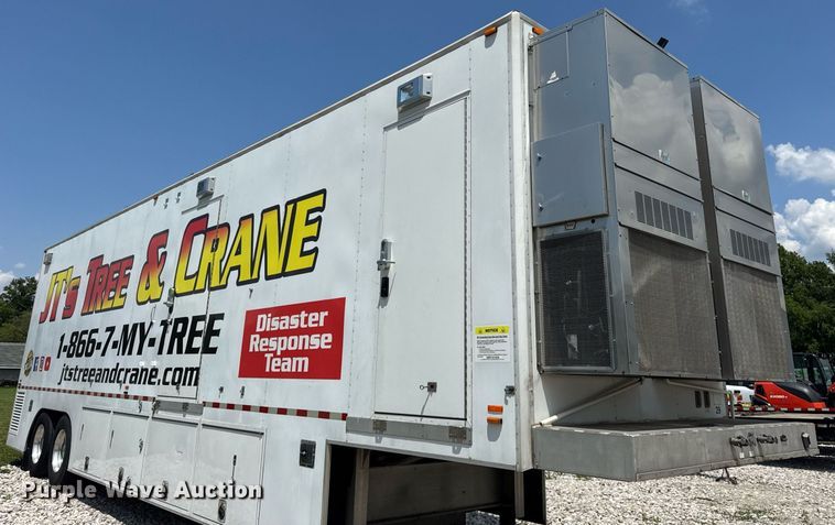 image for item EF2079 2013 Holland 40' CUPCOW bunk trailer