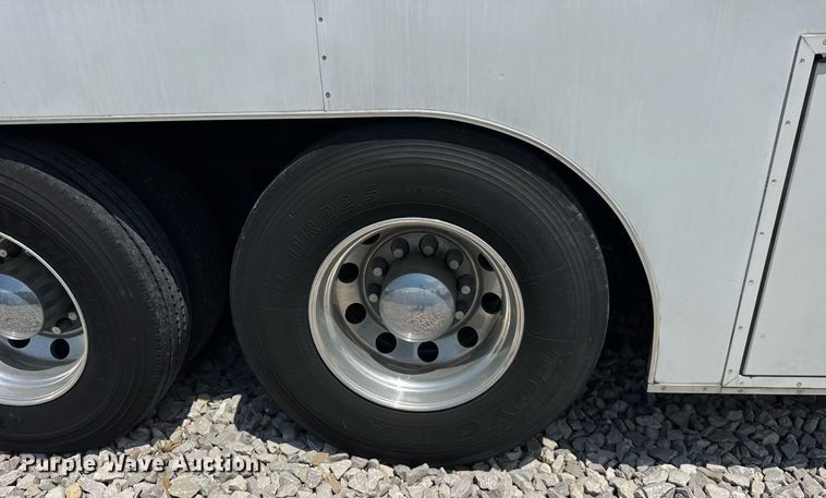 image for item EF2079 2013 Holland 40' CUPCOW bunk trailer