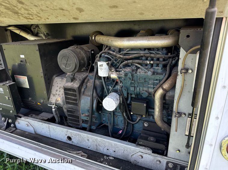 image for item EF2079 2013 Holland 40' CUPCOW bunk trailer