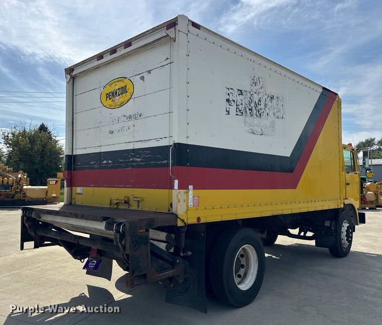 image for item EF2196 1990 Mack MS250 box truck