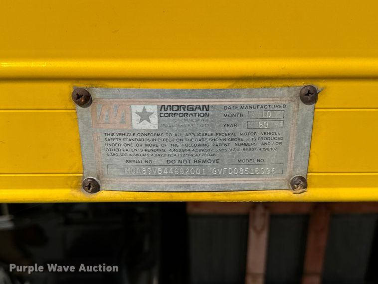 image for item EF2196 1990 Mack MS250 box truck