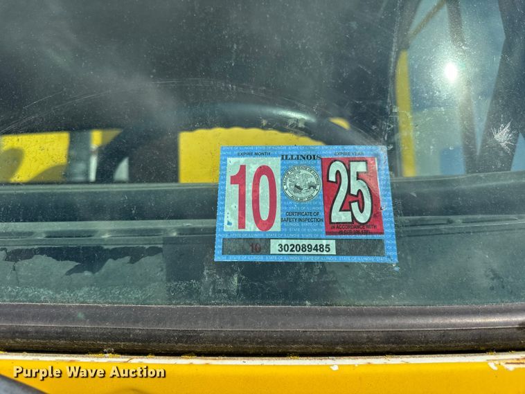 image for item EF2196 1990 Mack MS250 box truck