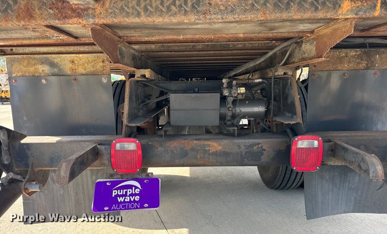 image for item EF2196 1990 Mack MS250 box truck