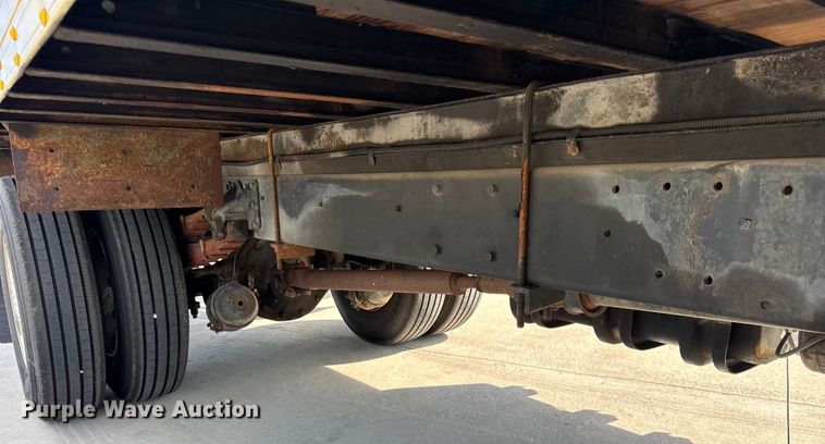 image for item EF2196 1990 Mack MS250 box truck