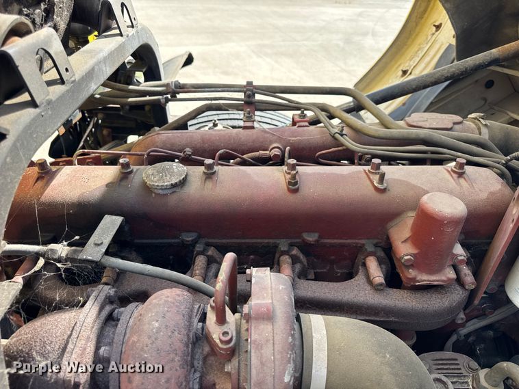 image for item EF2196 1990 Mack MS250 box truck