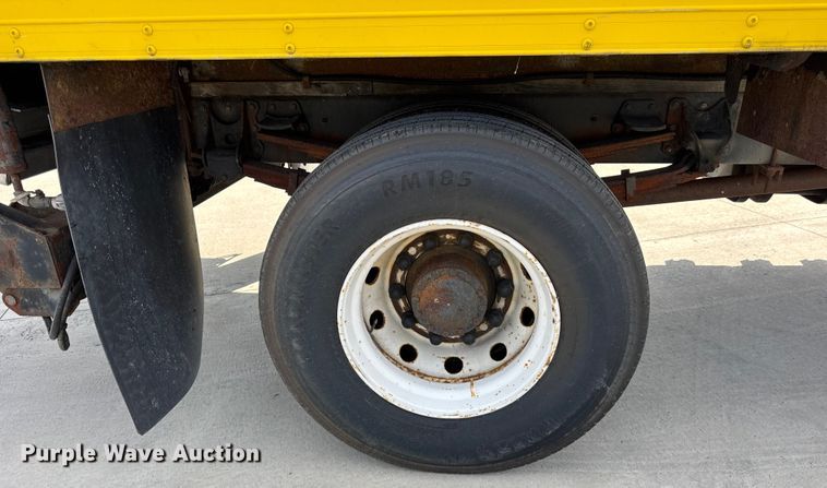 image for item EF2196 1990 Mack MS250 box truck