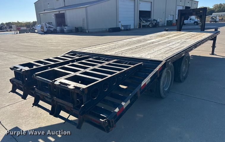 image for item EF2204 2011 Trailerman equipment trailer