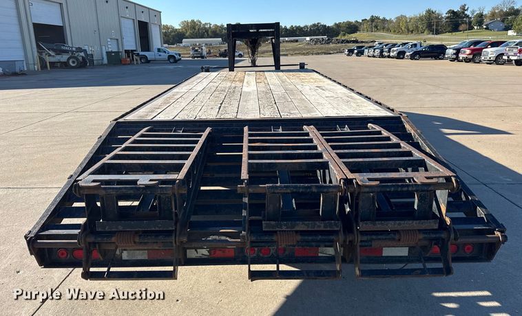 image for item EF2204 2011 Trailerman equipment trailer